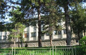 Školska zgrada podignuta 1961. godine